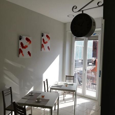 Binario 3 Bed & Breakfast เอโบลิ ภายนอก รูปภาพ