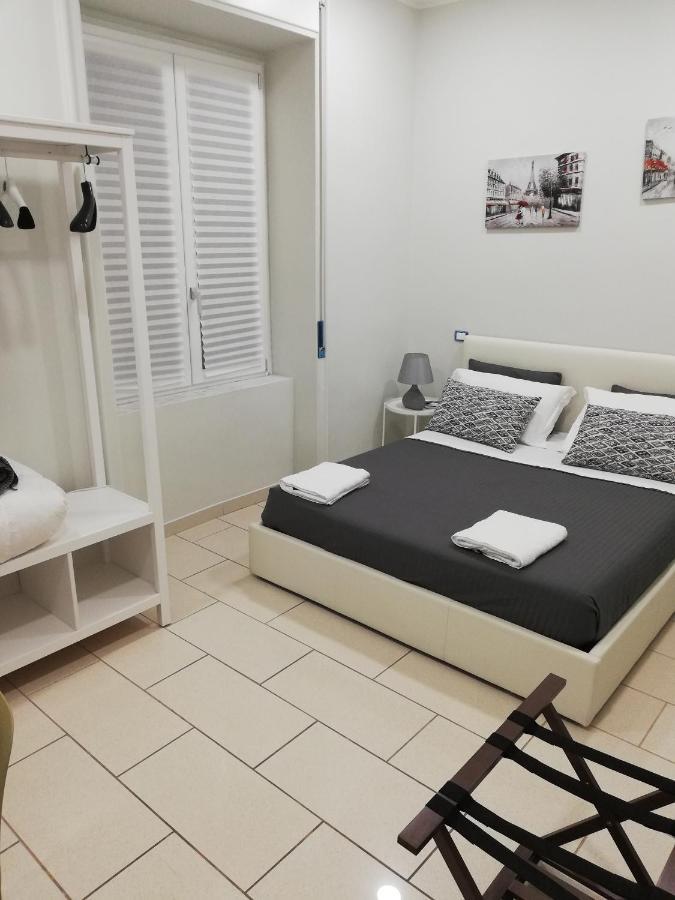 Binario 3 Bed & Breakfast เอโบลิ ภายนอก รูปภาพ